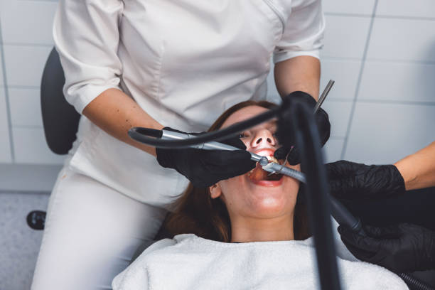 Best Emergency Dental Extractions in Mccom, MS
